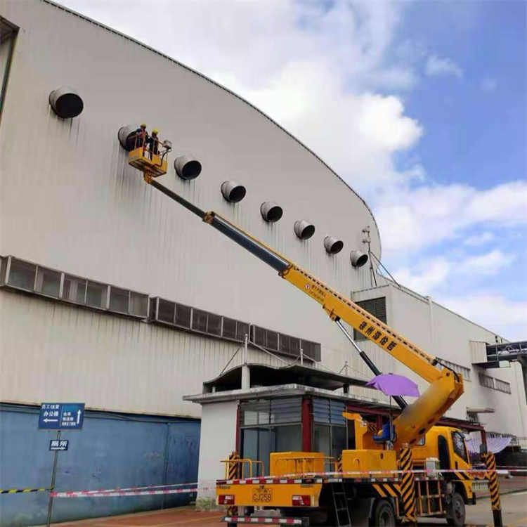 金华婺城高空作业车出租服务：专业广告牌安装解决方案